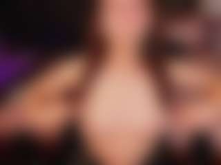 MichelMomsen's Live Sex Cam Show