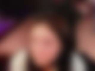 MichelMomsen's Live Sex Cam Show