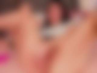 MichelMomsen's Live Sex Cam Show