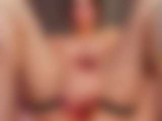 MichelMomsen's Live Sex Cam Show