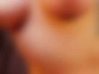 Live cam show with MichelMomsen - Small Ass on Camsoda