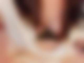 Live cam show with MichelMomsen - Small Ass on Camsoda