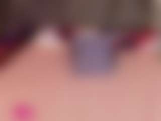 Live cam show with MichelMomsen - Small Ass on Camsoda