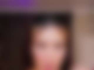 MichelMomsen's Live Sex Cam Show