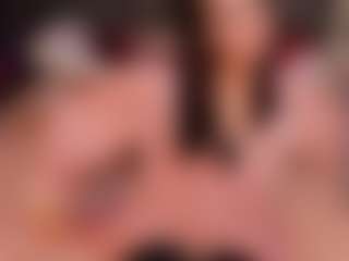 MichelMomsen's Live Sex Cam Show