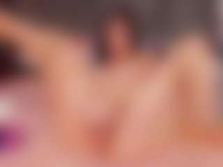 Live-Cam-Show mit MichelMomsen - Flashing auf Camsoda