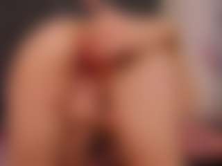 MichelMomsen's Live Sex Cam Show