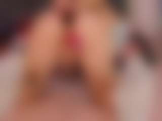 MichelMomsen's Live Sex Cam Show