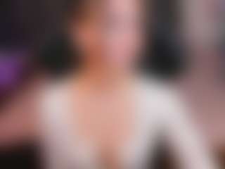 MichelMomsen's Live Sex Cam Show