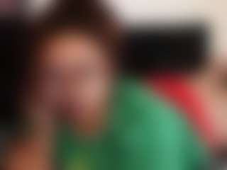 Khaya Parker MILF webcam performer live streaming