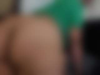 Live cam show with Khaya Parker - MILF on CamwithHer