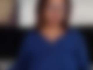 Khaya Parker MILF webcam performer live streaming