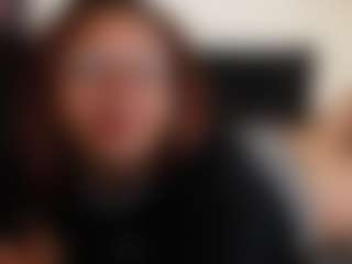 Khaya Parker MILF webcam performer live streaming