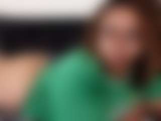 Khaya Parker MILF webcam performer live streaming
