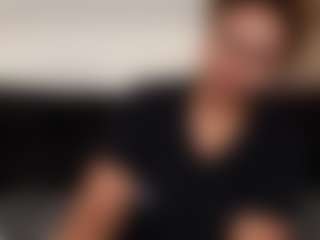 Live cam show with Khaya Parker - Black BBW on CamClone