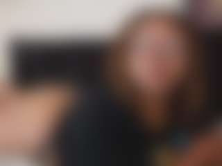 Khaya Parker MILF webcam performer live streaming