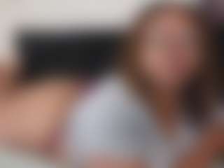 Live cam show with Khaya Parker - Hairy on AdultVida.com