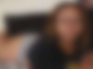 Live-camshow met Khaya Parker - Dildo Or Vibrator op Camsoda