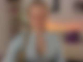 Live cam show with NancySTAR - Sporty on Uber Horny