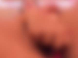 Live cam show with Gaby Torres - Deepthroat on Uber Horny