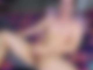 Live cam show with DennisGartmanGay - Bedroom on Camiplay Live