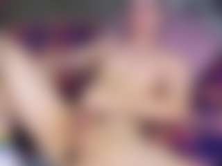 Spettacolo in cam dal vivo con DennisGartmanGay - Bedroom su Camsoda