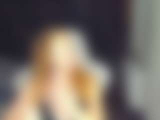 Live cam show with hotmia21 - Skinny on AdultVida.com