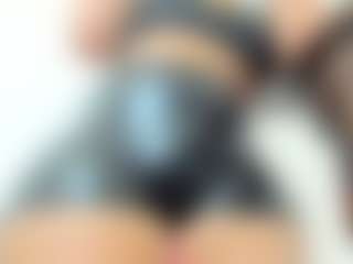 ambarbaiolerth's Live Sex Cam Show