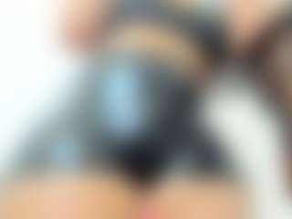 ambarbaiolerth's Live Sex Cam Show