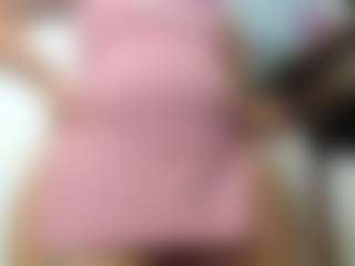 Live cam show with ambarbaiolerth - Chubby on AdultVida.com