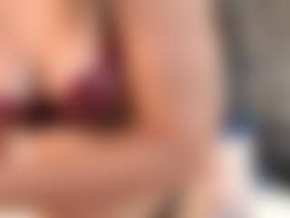 IrisRoss's Live Sex Cam Show