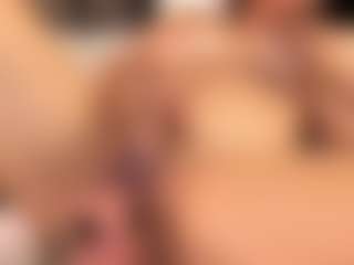 IrisRoss's Live Sex Cam Show