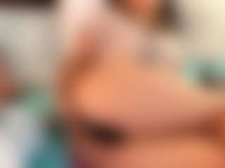 IrisRoss's Live Sex Cam Show