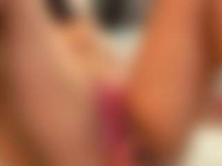 IrisRoss's Live Sex Cam Show