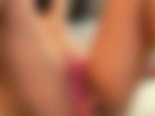 IrisRoss's Live Sex Cam Show