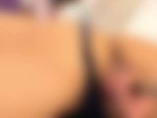 IrisRoss's Live Sex Cam Show