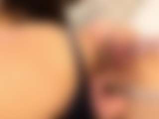 IrisRoss's Live Sex Cam Show