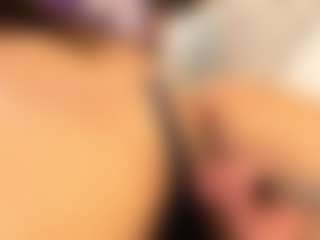 IrisRoss's Live Sex Cam Show