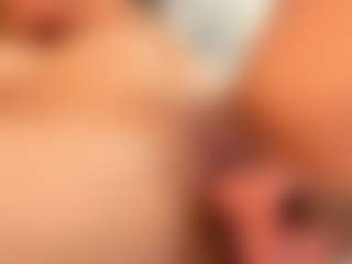 IrisRoss's Live Sex Cam Show