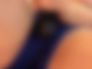IrisRoss's Live Sex Cam Show