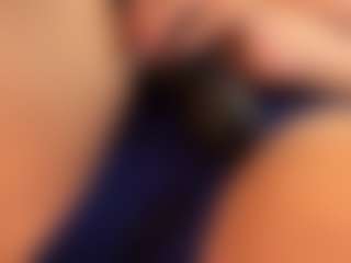 IrisRoss's Live Sex Cam Show