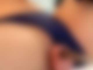 IrisRoss's Live Sex Cam Show