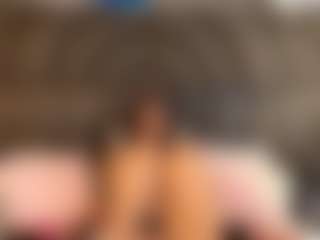 IrisRoss's Live Sex Cam Show