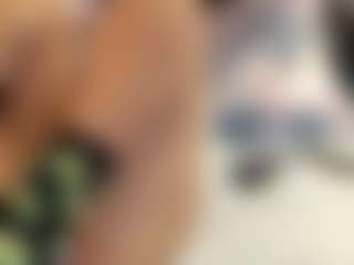 IrisRoss's Live Sex Cam Show