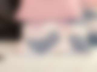 IrisRoss's Live Sex Cam Show
