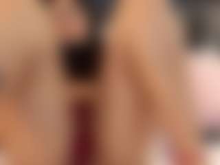 IrisRoss's Live Sex Cam Show