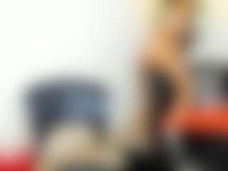 Live cam show with rosalinda-milf - Mature on livesexfox.com