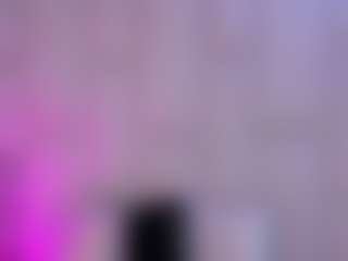 Live cam show with Rosselfinol - Spank on Fit Hotties