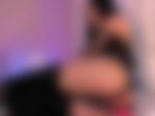 Live cam show with Rosselfinol - Brown Eyes on hrnylive.com