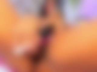 Live cam show with Madison-horny69 - Bedroom Teen (18+) on Camsoda